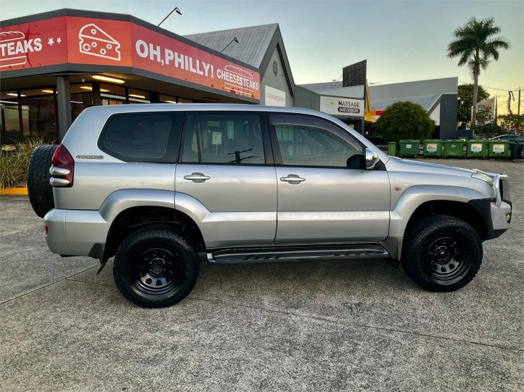 2004 TOYOTA LANDCRUISER 4D WAGON PRADO GXL 4x4 GRJ120R 7.jpg
